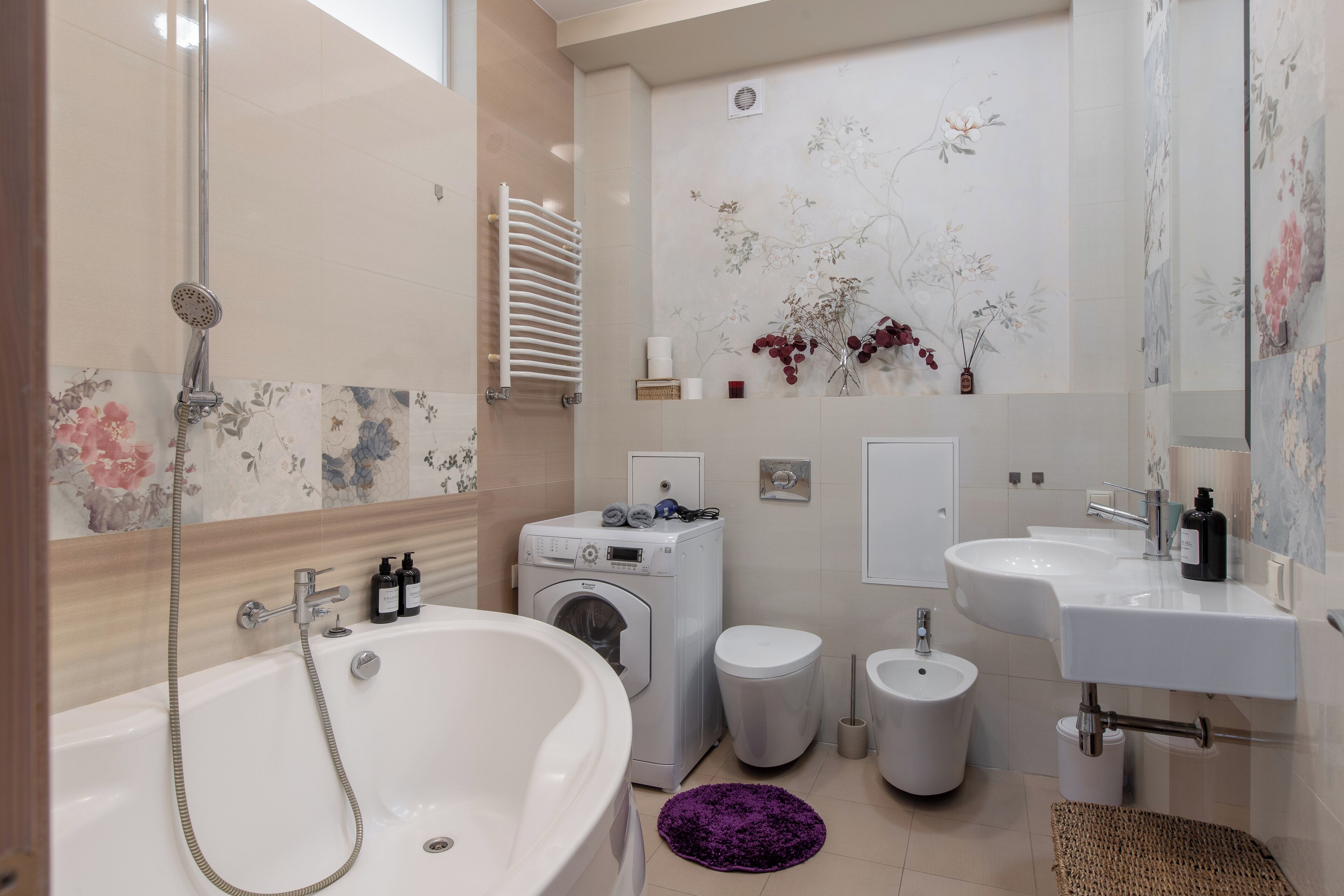 Comfort Suite, River View | Bathroom | Bathtub, hair dryer, towels, soap