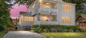 Edgewater's Shelby on the Bay