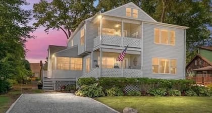 Edgewater's Shelby on the Bay