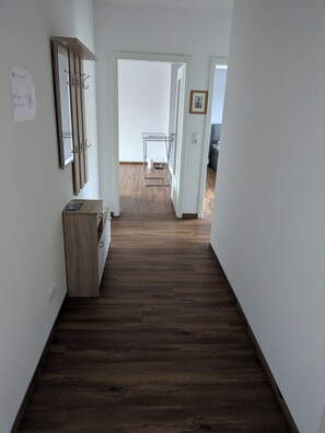 Interior - Modern vacation apartment with skyline view: Your hideaway in WHV (Wilhelmshaven)