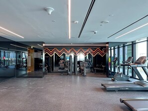 Fitness facility - Luxury & Elegant Apartment w Spectacular Amenities (Dubai)