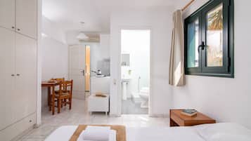 Studio with Sea View | 私人简易厨房 | 迷你冰箱、炉灶、茶具/咖啡用具、电热水壶