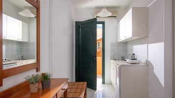 Triple Studio with Mountain or Garden View | 私人简易厨房 | 迷你冰箱、炉灶、茶具/咖啡用具、电热水壶