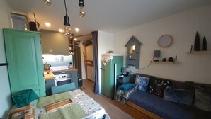 Unclassified image, 3 of 11, button - Renovated studio in Valfréjus, near cable car and shops (Valfréjus)