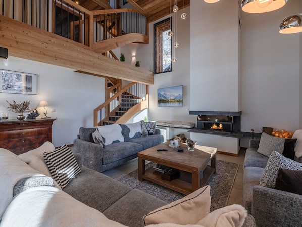 TV, fireplace - Modern chalet in Morzine, 12 pers, 5 br, near center (Morzine)