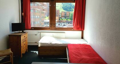 Charming ski-in/ski-out studio, pets welcome