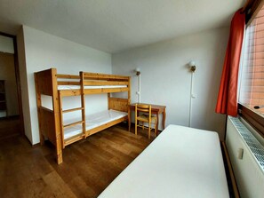 1 bedroom