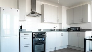 Unclassified image, 2 of 13, button - Luxury two Bedroom Apartment (Barking)