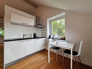 Kühlschrank, Herdplatte, Geschirrspüler