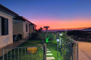 Terrace/patio - Panoramic and modern villa with garden, comfort and relaxation close to the sea (Ascea)