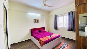 Double Room | WiFi (free) - C Suites - St Louis (Bengaluru)