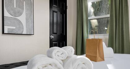 Hines Haven | Unit 2 - Perfect BNB for YOU!