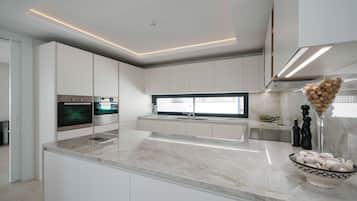 Luxe villa, uitzicht op het strand | Privékeuken