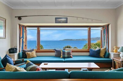 Waipahihi Charm & Tranquillity