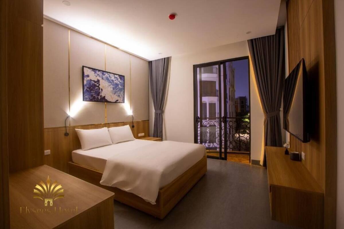 スーペリア ダブルルーム バルコニー シティビュー | セーフティボックス (室内)、デスク、アイロン / アイロン台、WiFi (無料)