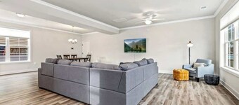 Golden Anchor Retreat; Lux Living! - Sleeps 7