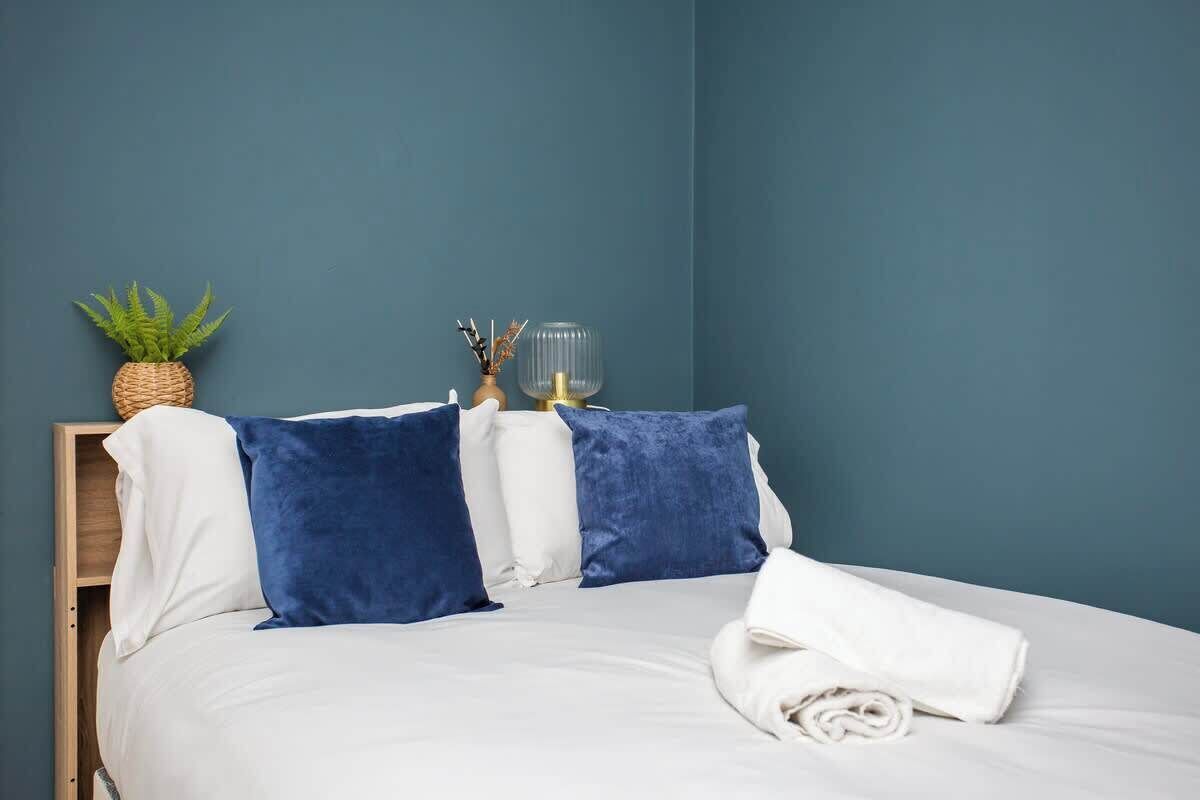 2 chambres, fer et planche à repasser, Wi-Fi gratuit, draps fournis