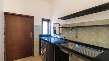 Luxury Villa, Balcony | Private kitchen | Fridge, microwave
