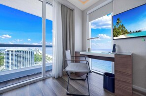 Interior - Holiday Waves: Oceanview Charm at Central Beach (Fort Lauderdale)