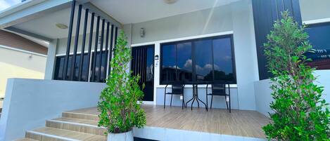 Deluxe-Doppelzimmer, 2 Einzelbetten | Terrasse/Patio