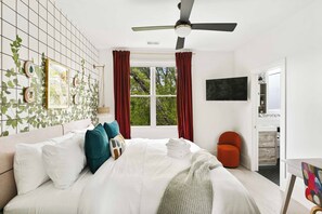 3 多间卧室、办公桌、熨斗/熨衣板、旅行婴儿床