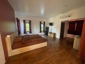 Vila família, vista para a piscina | 4 quartos, Wi-Fi de cortesia, roupa de cama