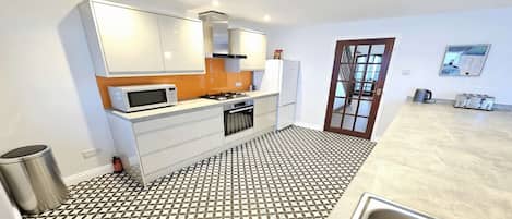 Cottage (3 Bedrooms) | Front of property