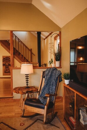 Interior - Burning Man`s Gallery Abode (Sequim)