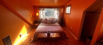 Burning Man's Gallery Abode