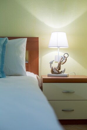 2 slaapkamers, een strijkplank/strijkijzer, gratis wifi