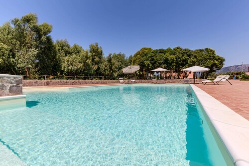 Iglesias Countryside, Nature & Pool