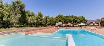 Iglesias Countryside, Nature & Pool