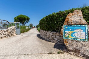 Property grounds - Silk Cove house- private beach compound (Sant'Antioco)