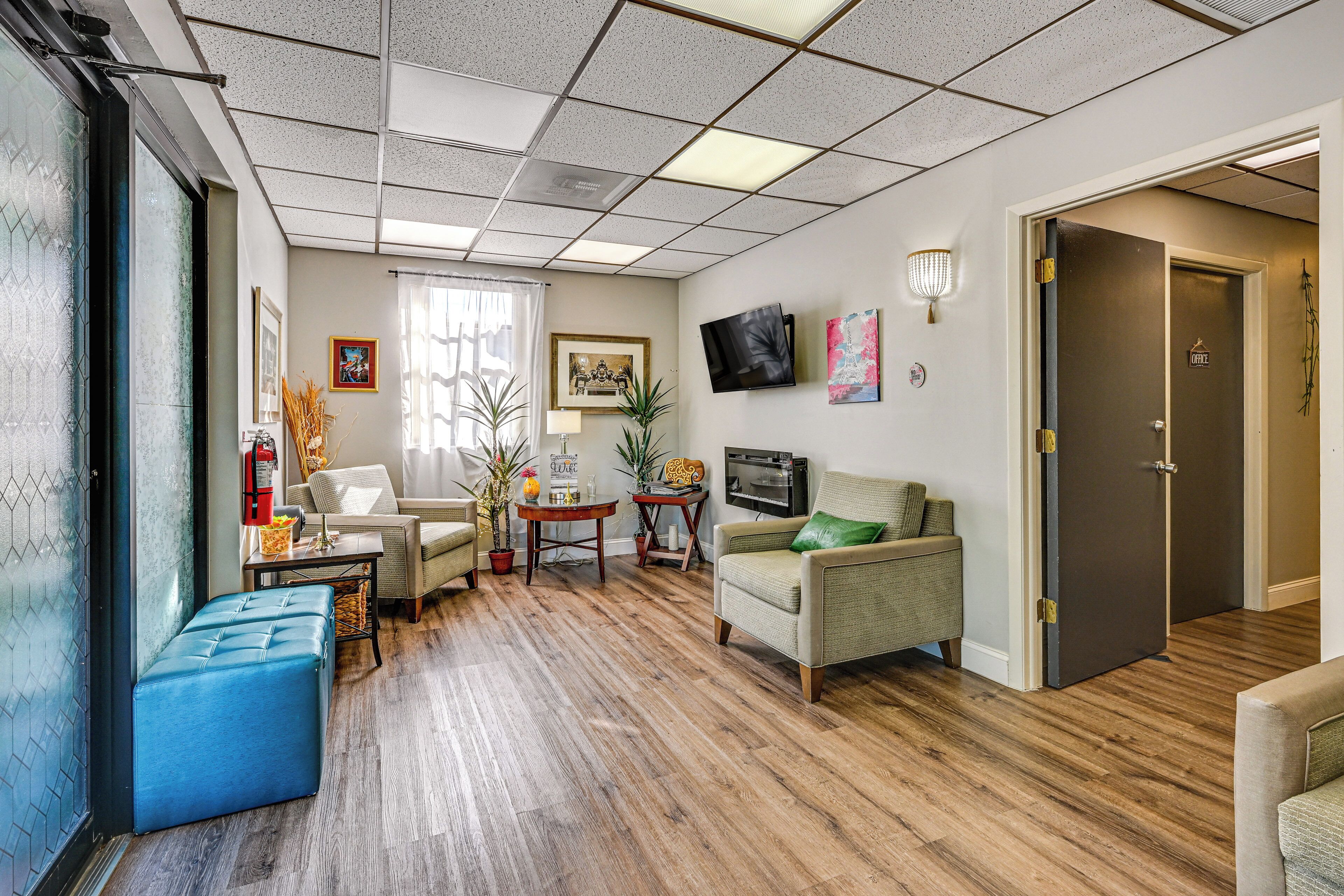 House (5 Bedrooms) | Interior