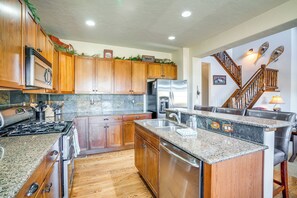 House (4 Bedrooms) | Interior