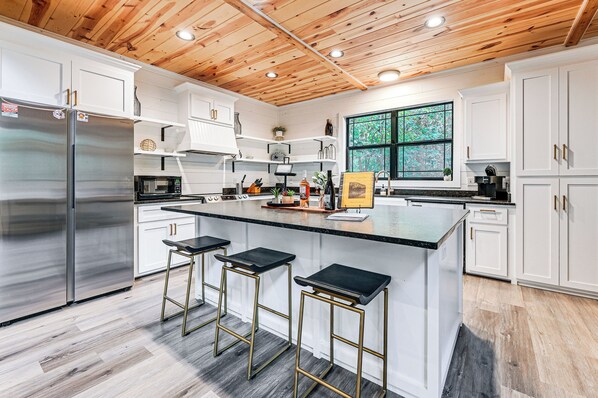 House (3 Bedrooms) | Interior - 6 Mi to Broken Bow Lake: Home w/ Game Room! (Broken Bow)