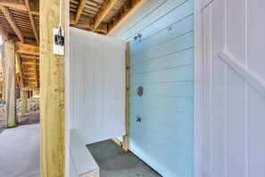 Interior - Waterfront Oak Island Home w/ Dock (Oak Island)