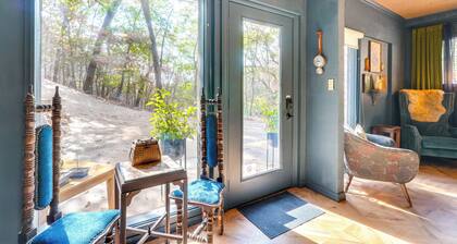 Grill & Rooftop Deck: Cozy Hideaway in Garfield