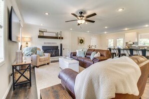 House (2 Bedrooms) | Interior
