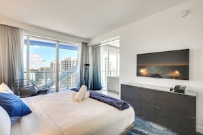 Interior - Sleek Fort Lauderdale Condo Near Beaches & Dining! (Fort Lauderdale)