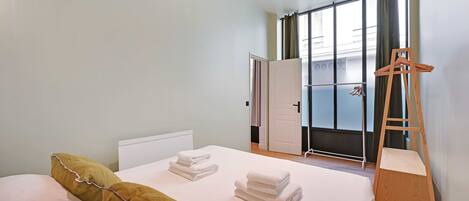 2 chambres, bureau, fer et planche à repasser, Wi-Fi