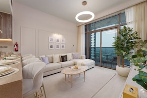 Room - Modern Living w Premium Amenities Close to Marina (Dubai)