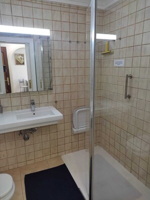 Apartamento, 1 habitación, fumadores, piscina privada | Baño