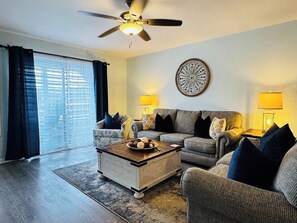 TV - Dunes Pointe 2BR condo walk to the beach (Myrtle Beach)