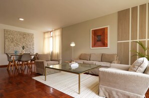 公寓 | 2 間臥室、網路服務