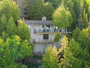 Exterior - Cedar Bluff - Gorgeous View! Located in the Tunnel of Trees! Private Beach! (Harbor Springs)