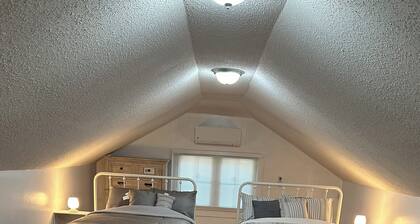Spacious 4-bedroom house in brilliant Memphis with AC, WiFi