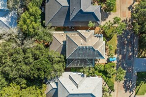 Exterior - Bluewater Villa | Golf Cart | Walk to Beach | Pool | Sleeps 10 (Destin)
