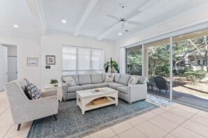 TV, fireplace - HOLIDAY DATES AVAILABLE! Golf Cart! ~ Bluewater Villa at Destiny West (Destin)