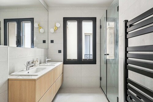 Maison atypique de 82 m² sur 4 niveaux proche Sain
